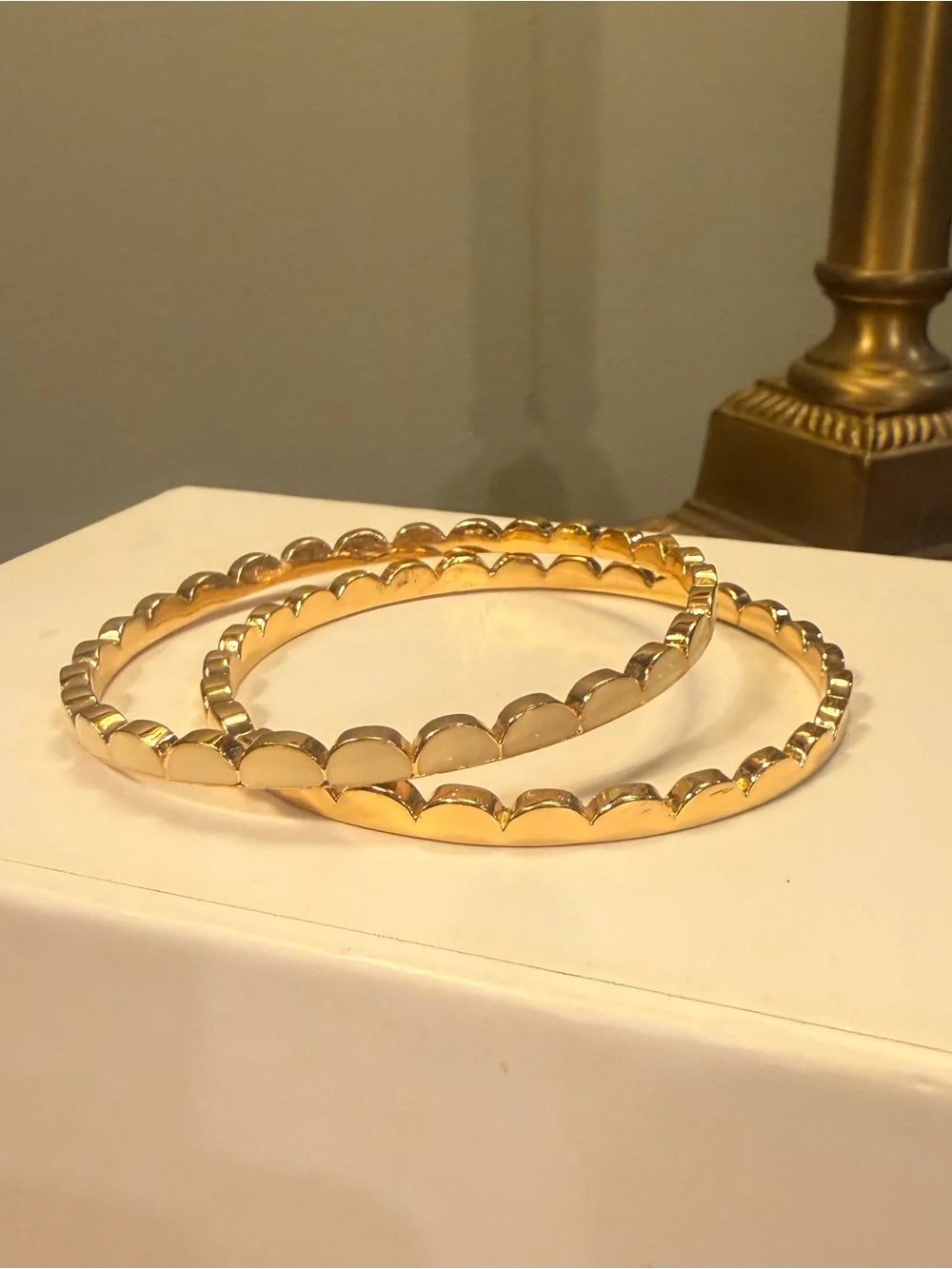kate spade Gold & Cream Enamel Scalloped Stackable Bangle Set w/ Dustbag - Picture 10 of 11